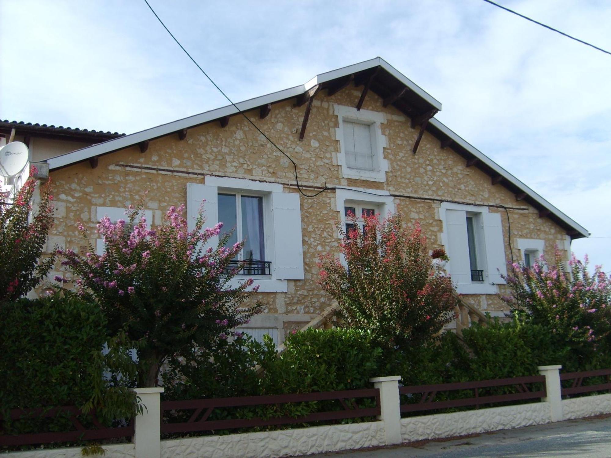 Le Chalet des Vignes Monbazillac Extérieur photo